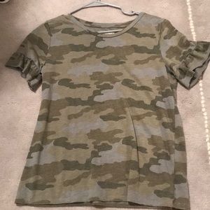 American eagle camo short sleeve